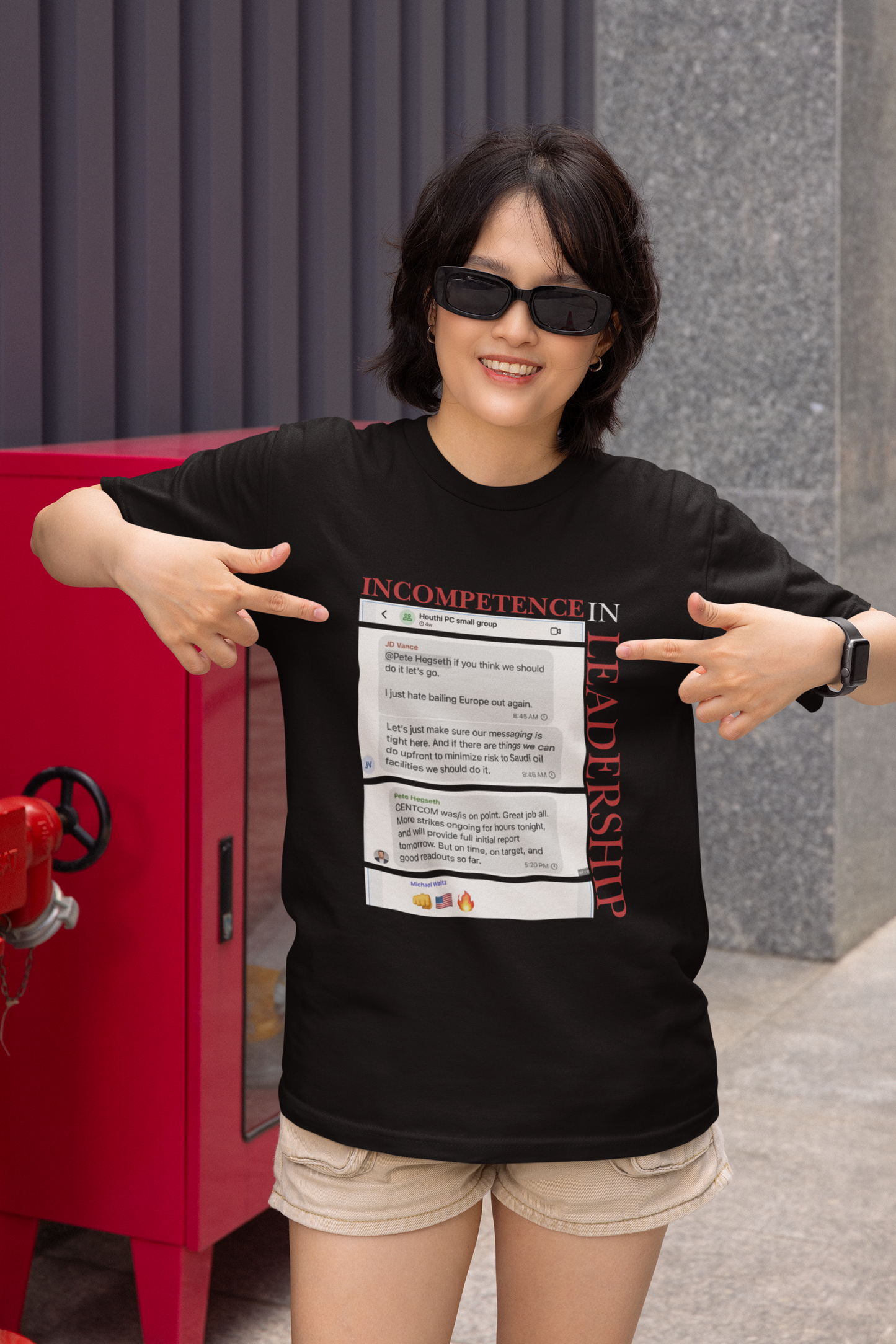 Incompetence in Leadership T-Shirt
